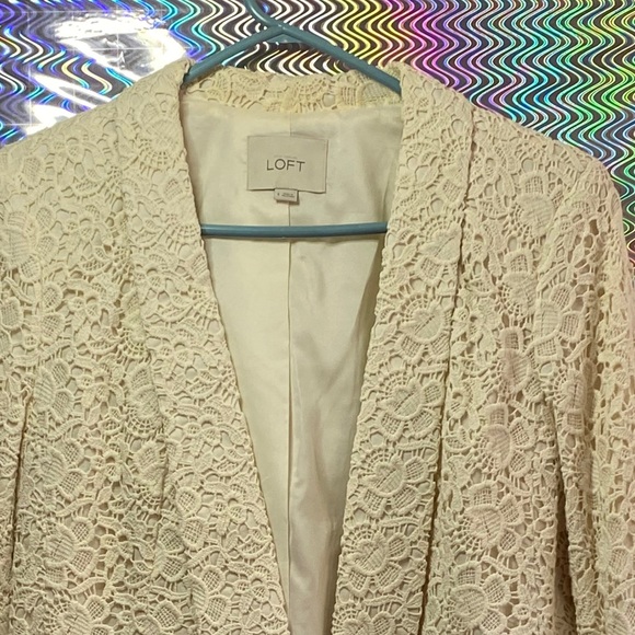 Cream Blazer - Picture 2 of 6